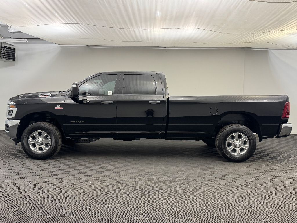 2025 Ram 3500 Big Horn photo 2