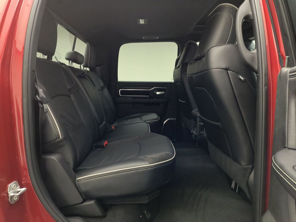 2026 RAM 3500 Laramie - Photo 31