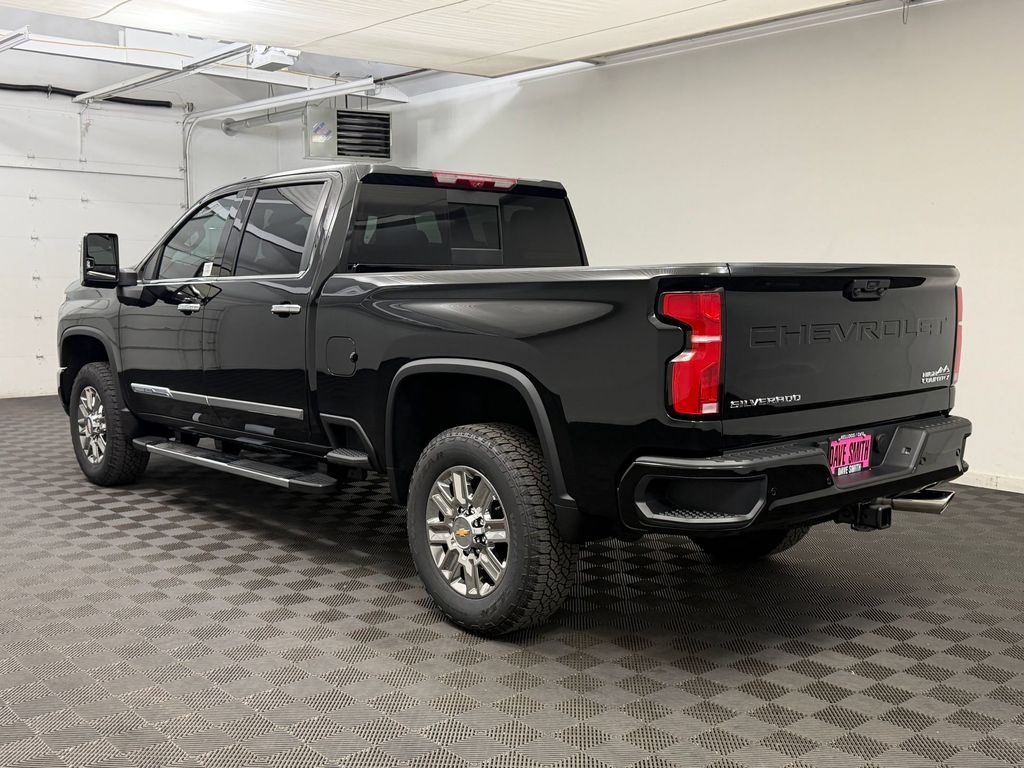 New 2026 Chevrolet Silverado High Country Crew Cab