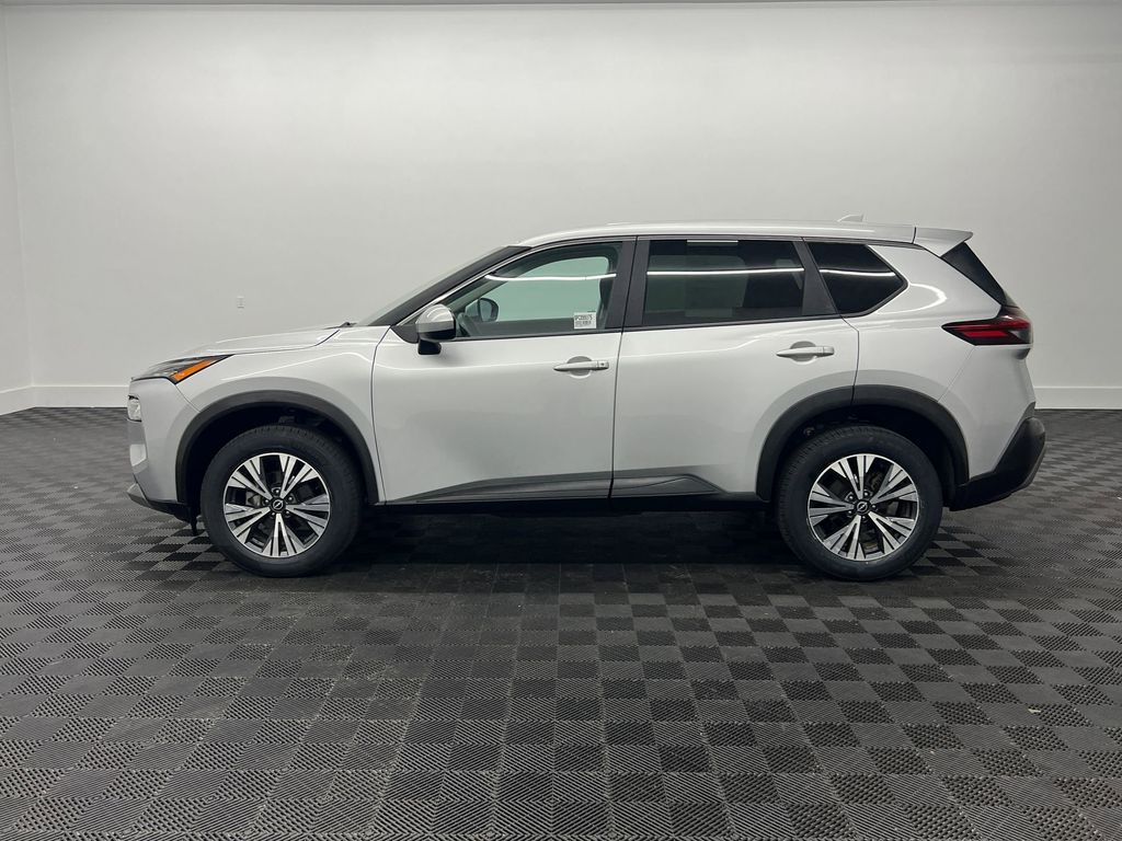 2023 Nissan Rogue SV photo 2