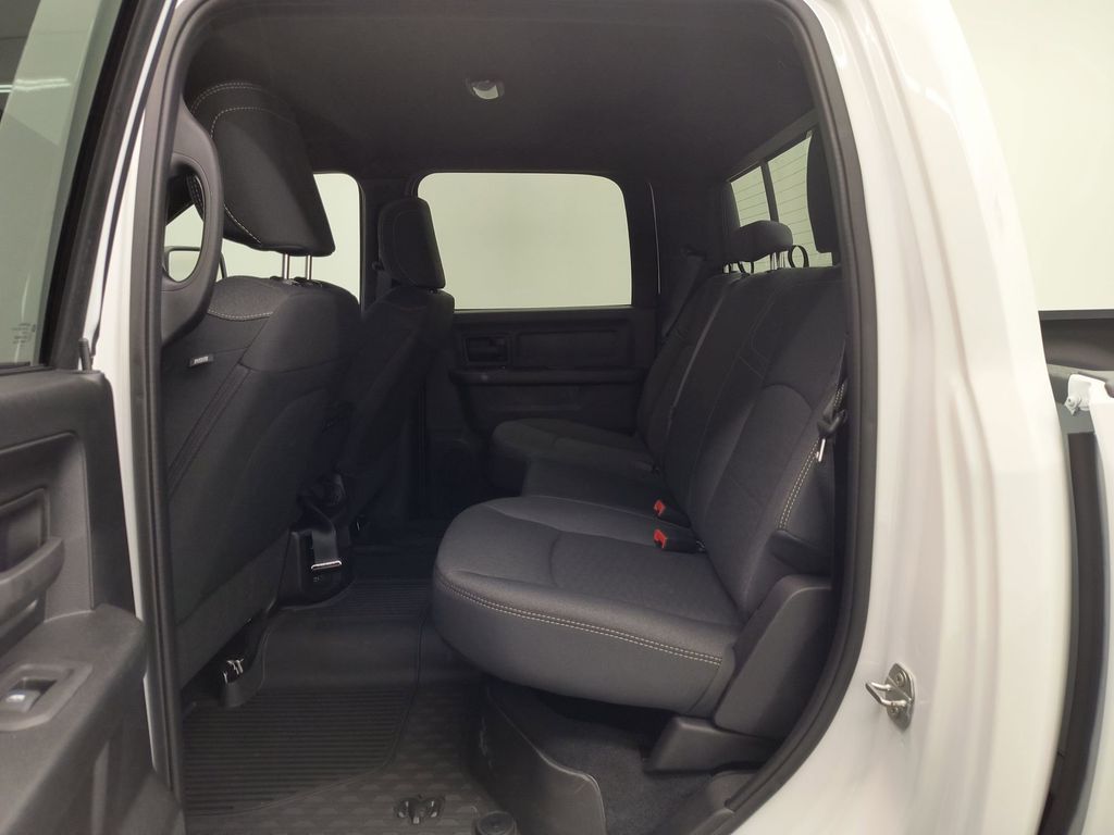 2025 RAM 2500 Tradesman - Photo 11
