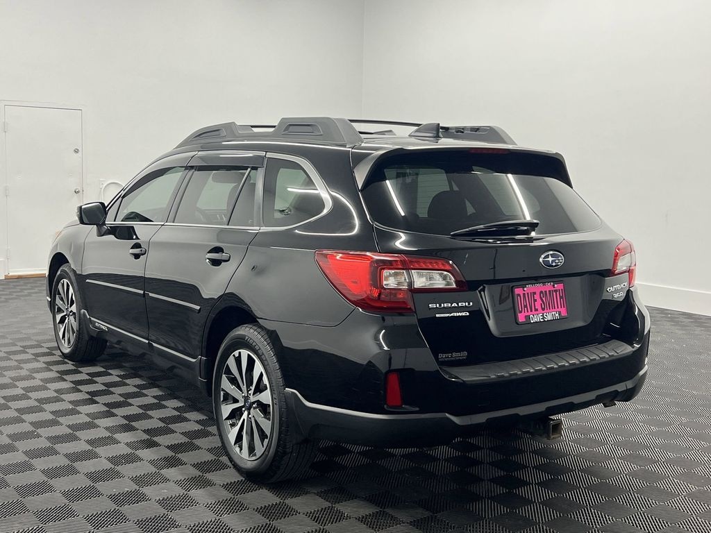 Used 2016 Subaru Outback 3.6R Limited w/ Moonroof + Keyless Access + Nav + EyeSight SUV