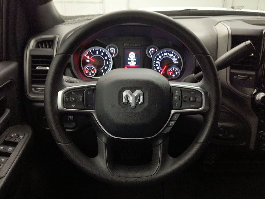 2026 RAM 3500 Tradesman - Photo 13