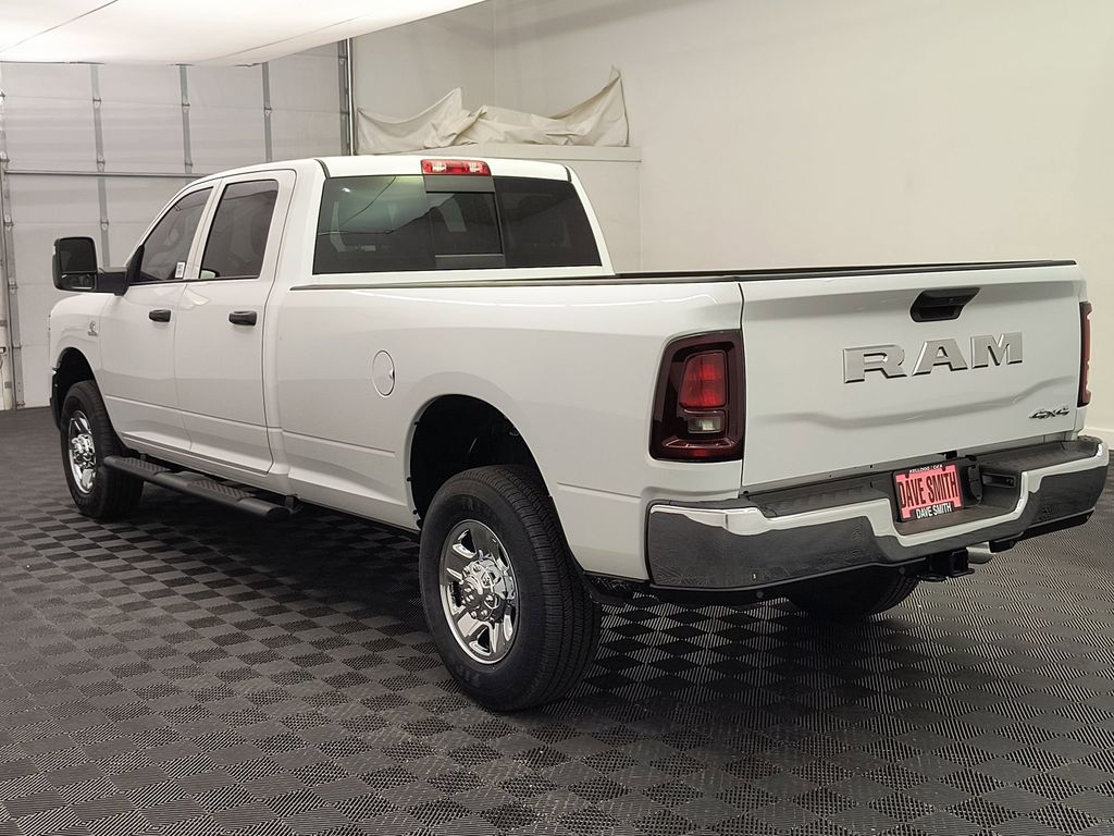 2025 Ram 3500 Tradesman photo 3