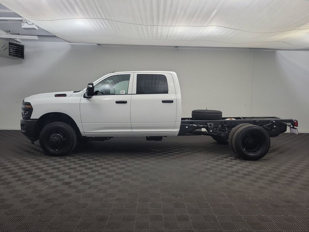 2026 Ram 3500 photo 2