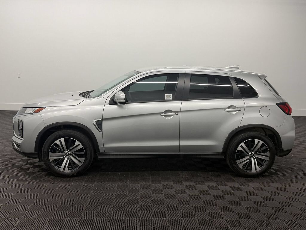Used 2025 Mitsubishi Outlander Sport 2.0 SE SUV