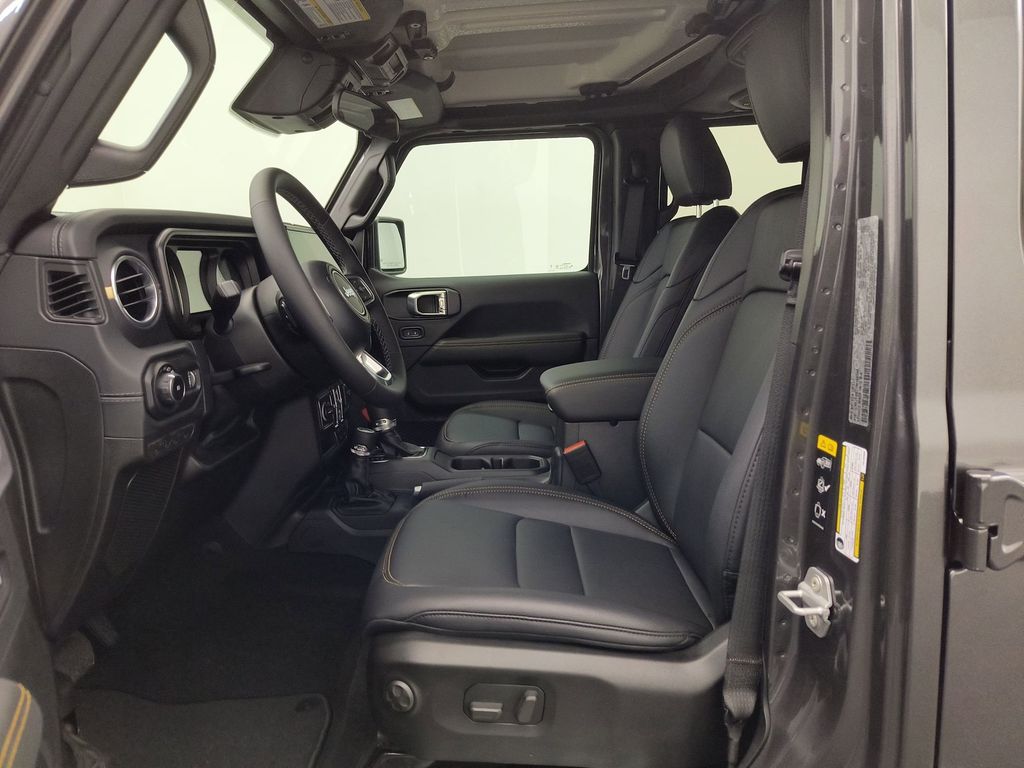 2026 Jeep Wrangler Sahara photo 4