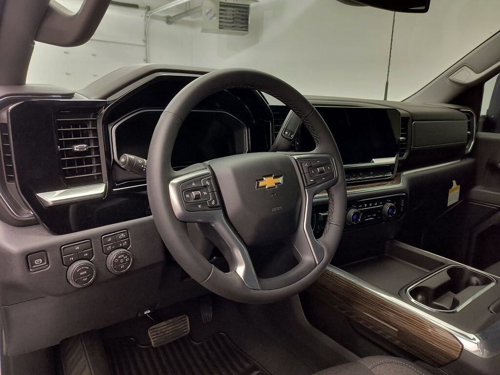 New 2026 Chevrolet Silverado 2500 LT Crew Cab