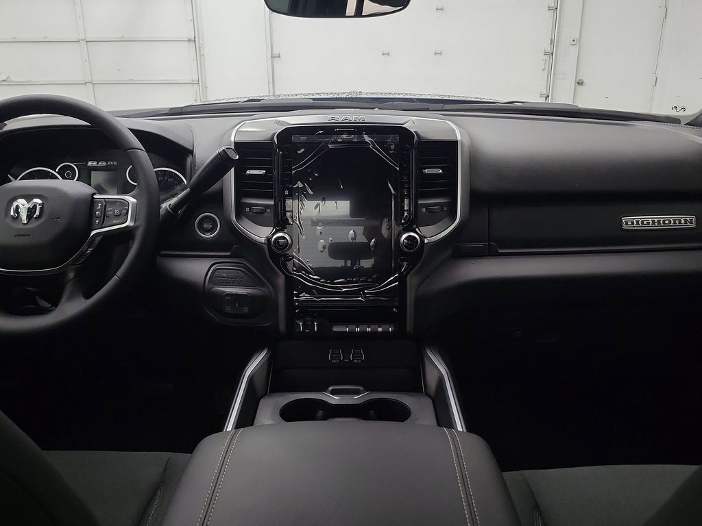 2025 Ram 2500 Big Horn photo 3