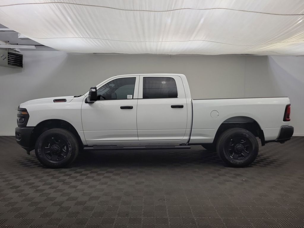 2026 Ram 3500 Tradesman photo 2