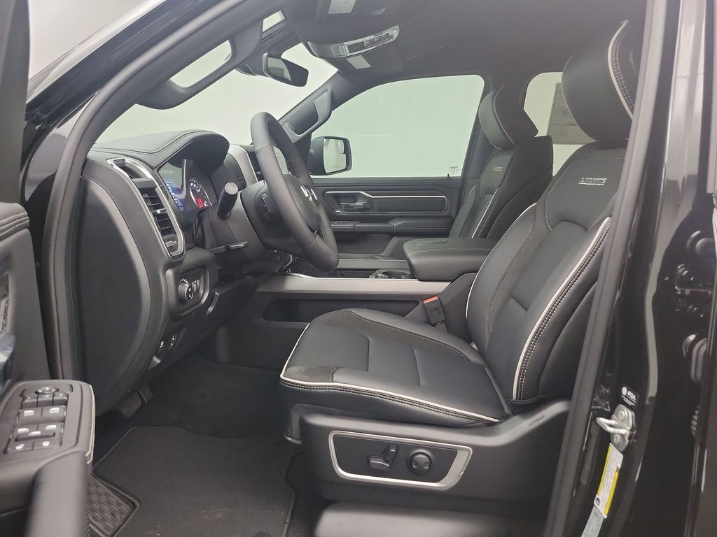 2026 Ram 1500 Laramie photo 4