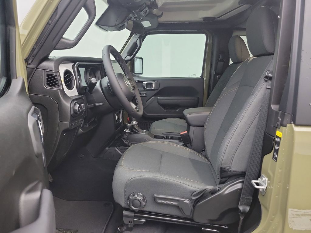 2025 Jeep Wrangler Sport S photo 4