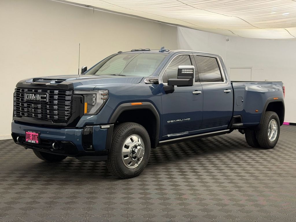 New 2026 GMC Sierra 3500 Denali Ultimate DRW Crew Cab