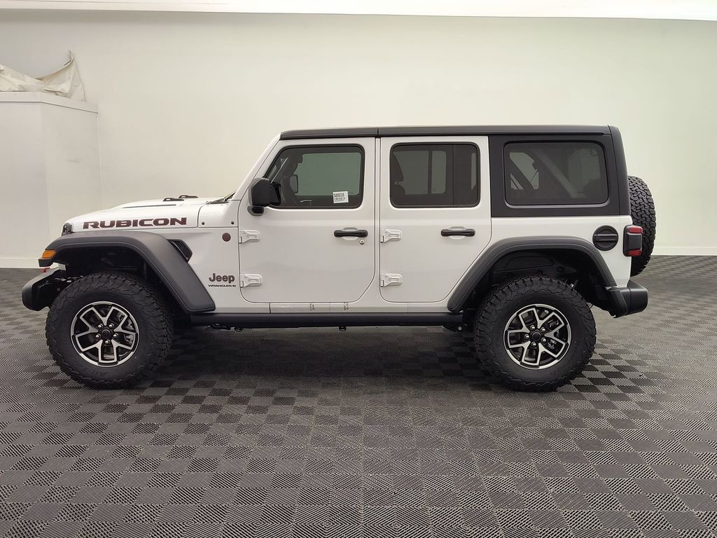 2025 Jeep Wrangler Rubicon photo 2
