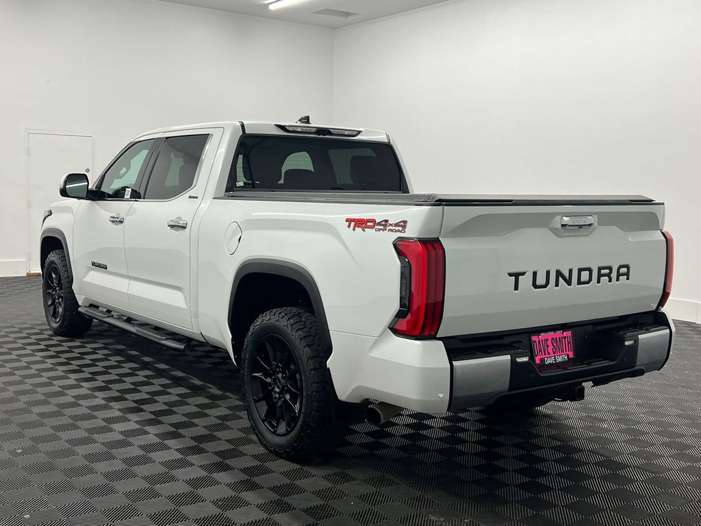 2023 Toyota Tundra Limited photo 3