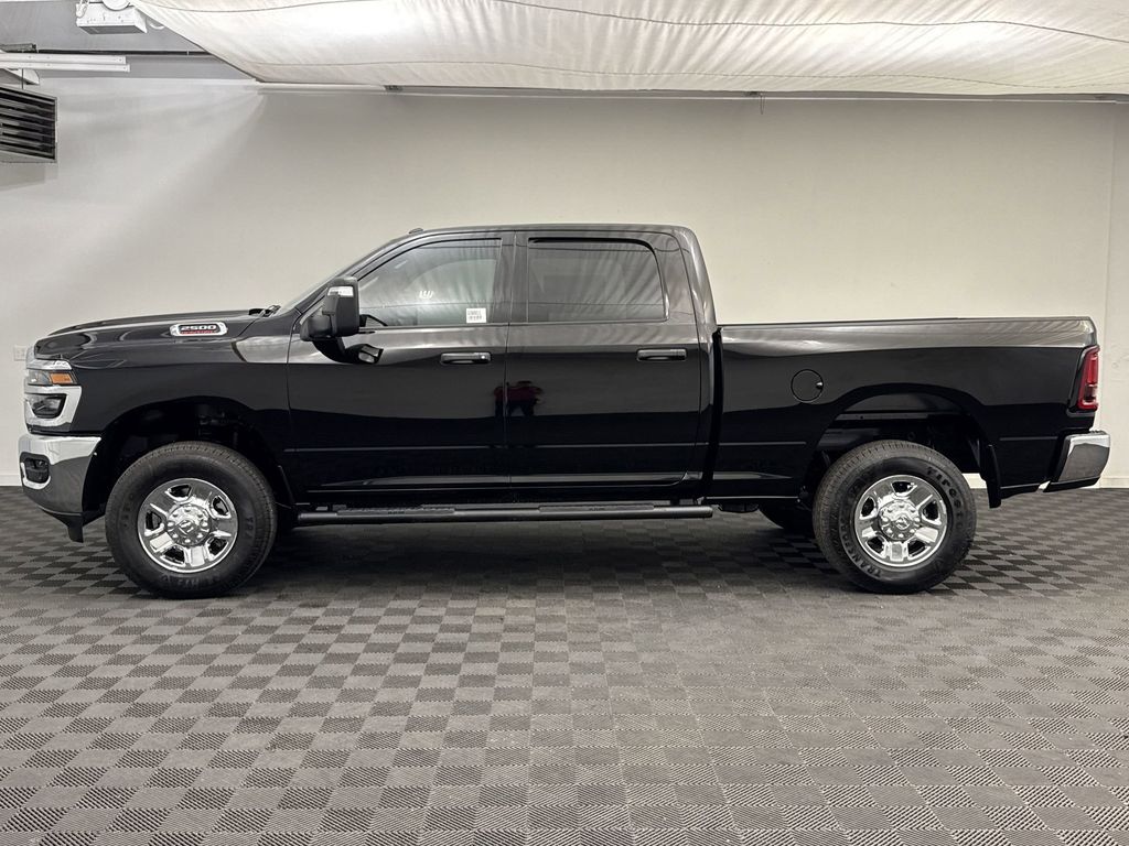 2025 Ram 2500 Tradesman photo 2