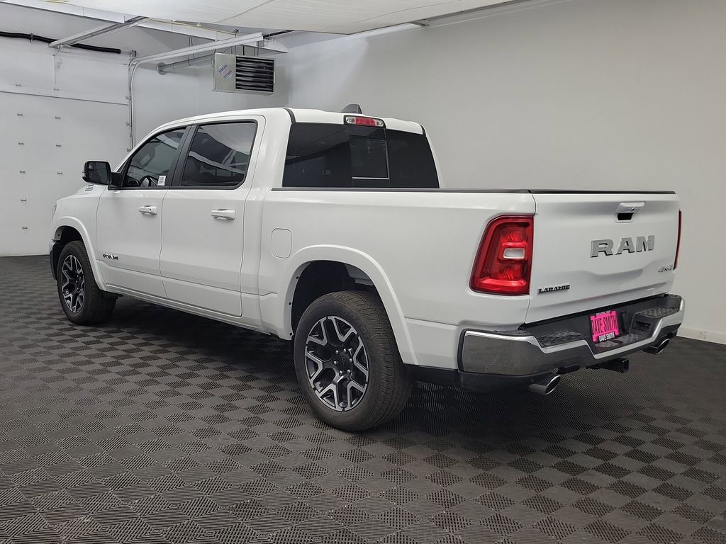 2026 RAM 1500 Laramie - Photo 3