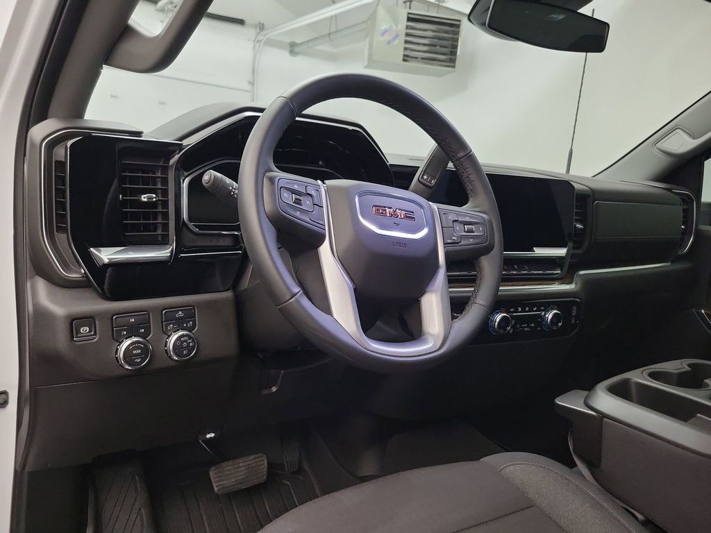 2025 Gmc Sierra 3500 HD SLE photo 4