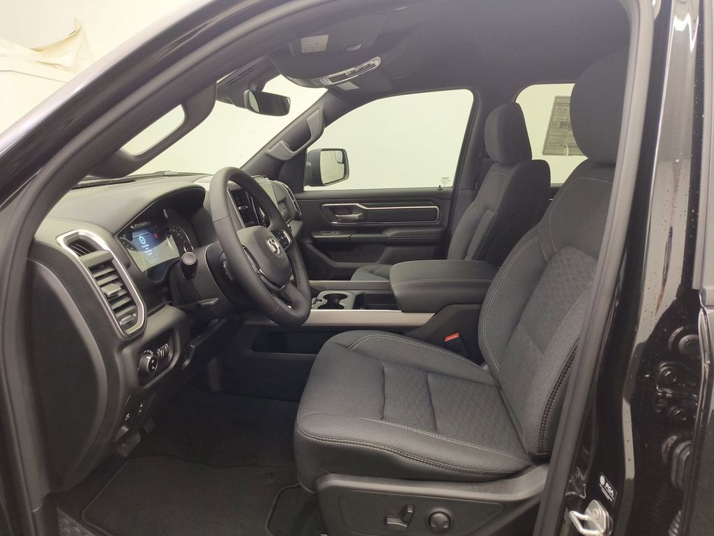 2025 Ram 1500 Big Horn Lone Star photo 4