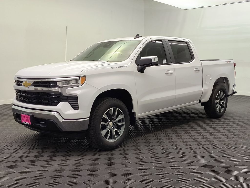 New 2026 Chevrolet Silverado LT Crew Cab
