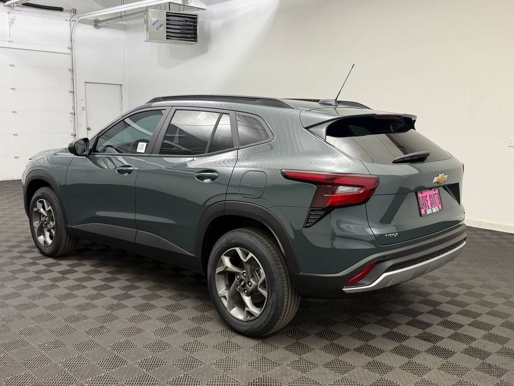 New 2026 Chevrolet Trax LT Sport Utility