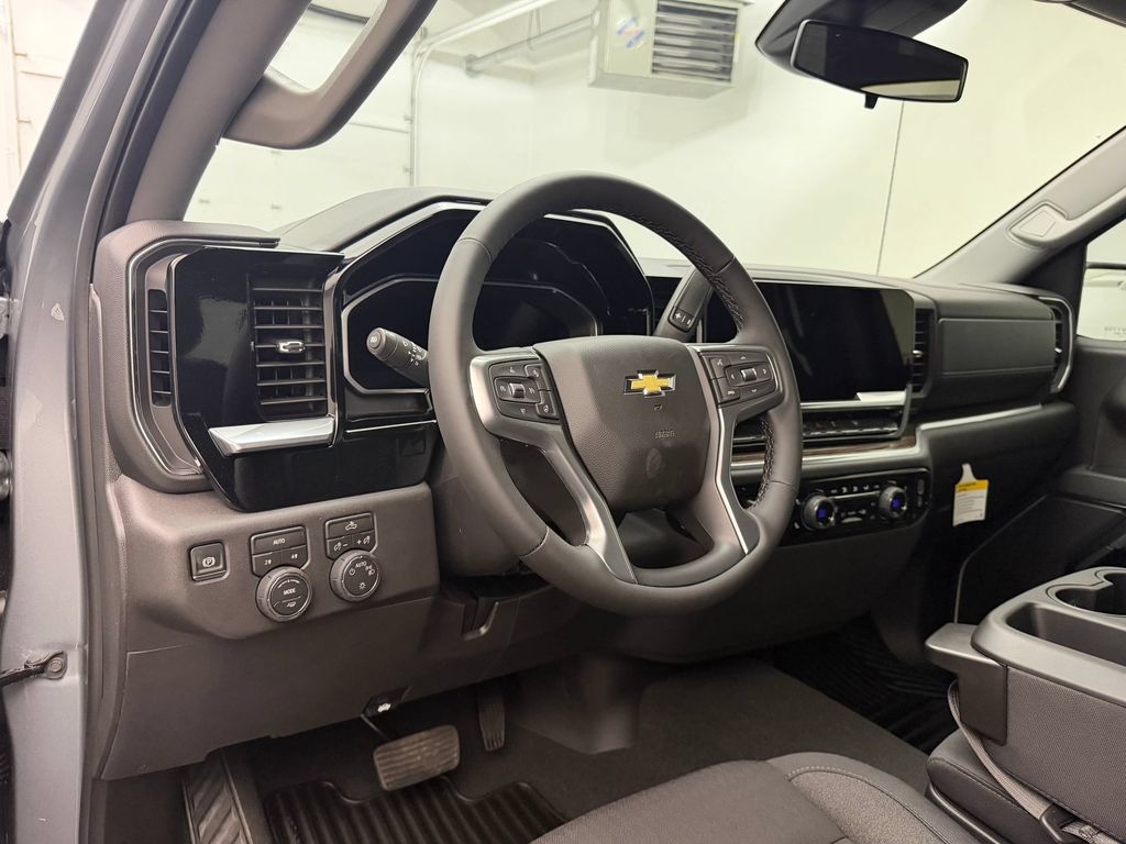 New 2026 Chevrolet Silverado 1500 LT Crew Cab