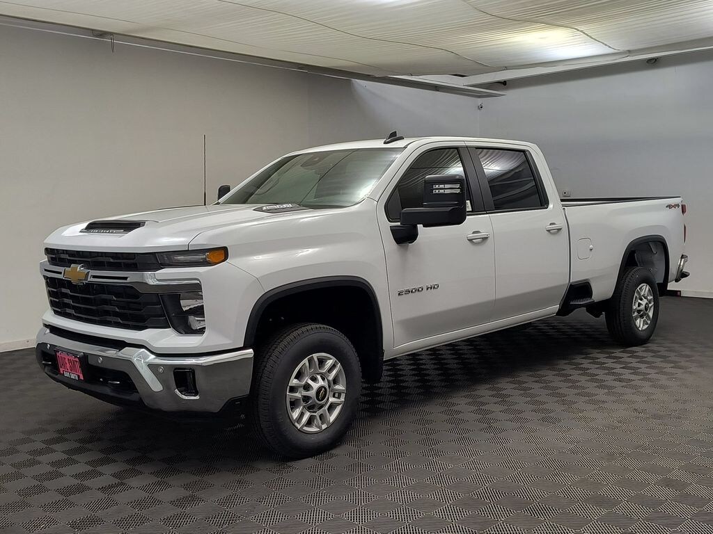 New 2026 Chevrolet Silverado 2500 LT Crew Cab