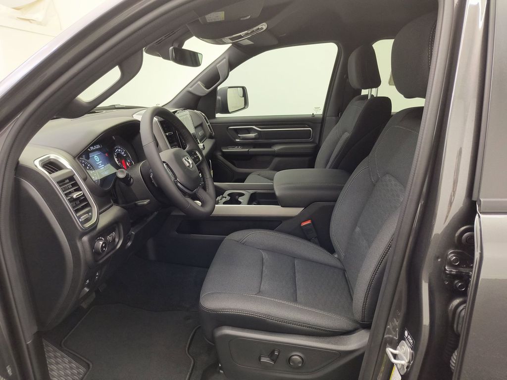 2026 Ram 1500 Big Horn photo 4