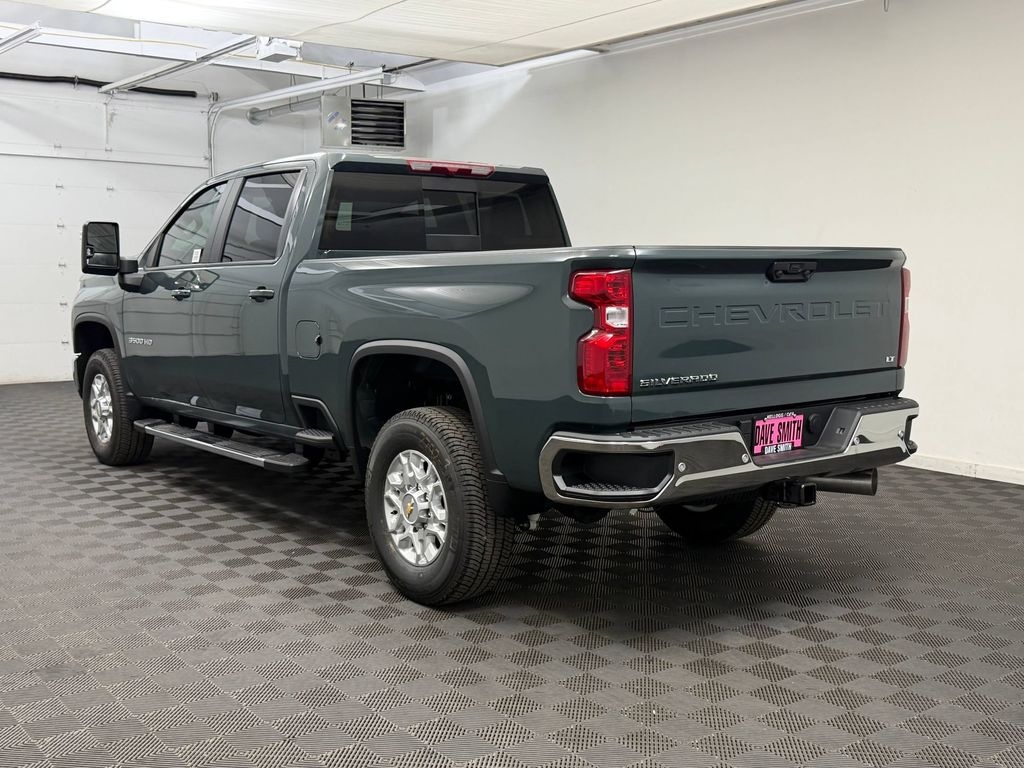 New 2026 Chevrolet Silverado 3500 LT Crew Cab