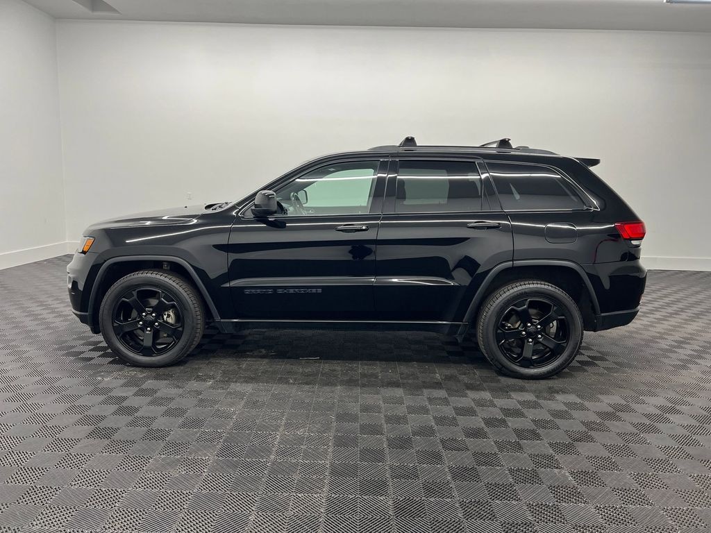 Used 2020 Jeep Grand Cherokee Laredo SUV