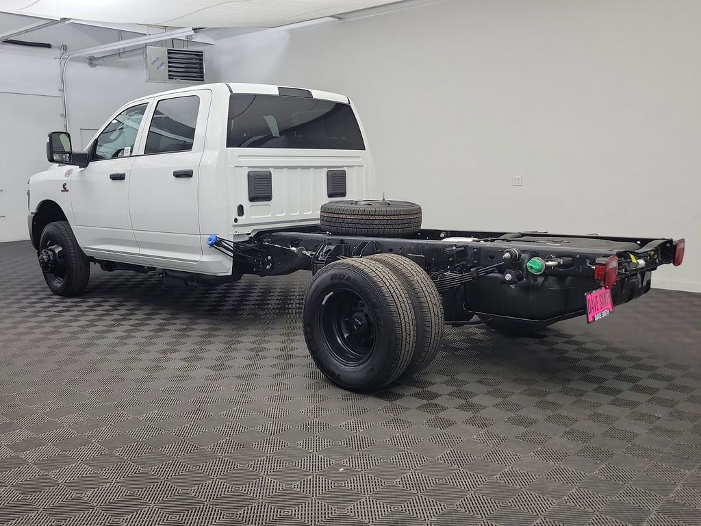 2026 Ram 3500 photo 3
