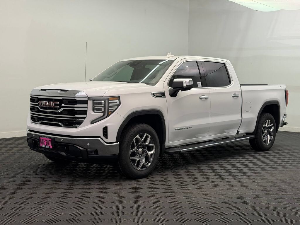 New 2026 GMC Sierra SLT Crew Cab