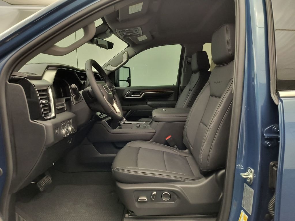 New 2026 GMC Sierra 3500 Denali DRW Crew Cab
