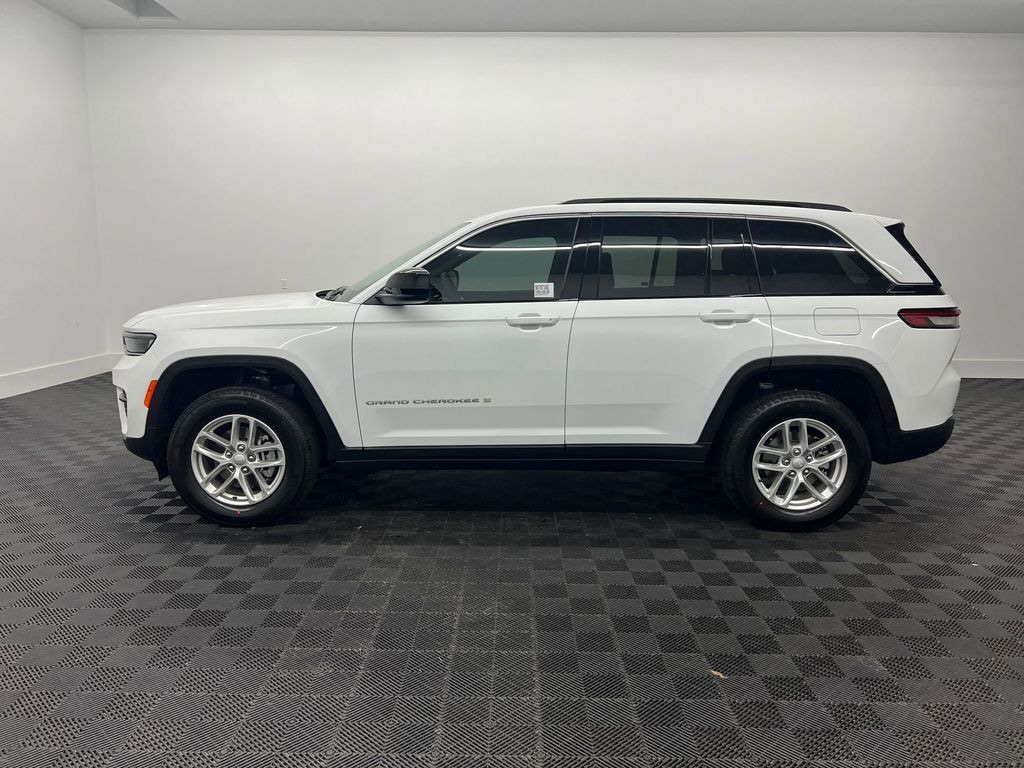 Certified 2025 Jeep Grand Cherokee Laredo SUV