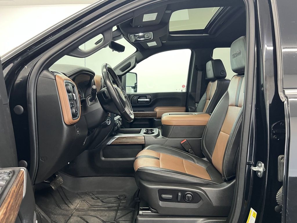 Used 2022 Chevrolet Silverado 3500 High Country Truck Crew Cab