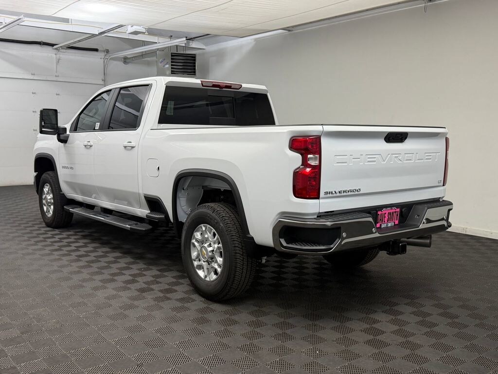 New 2026 Chevrolet Silverado 3500 LT Crew Cab