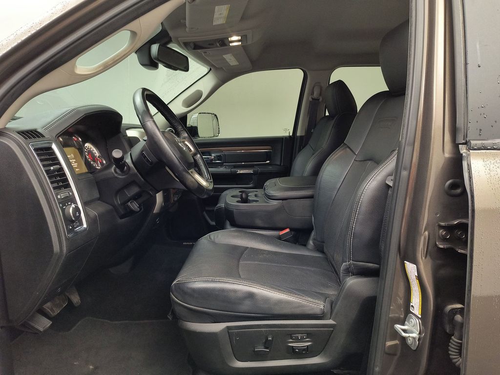 2018 Ram 2500 Laramie photo 4