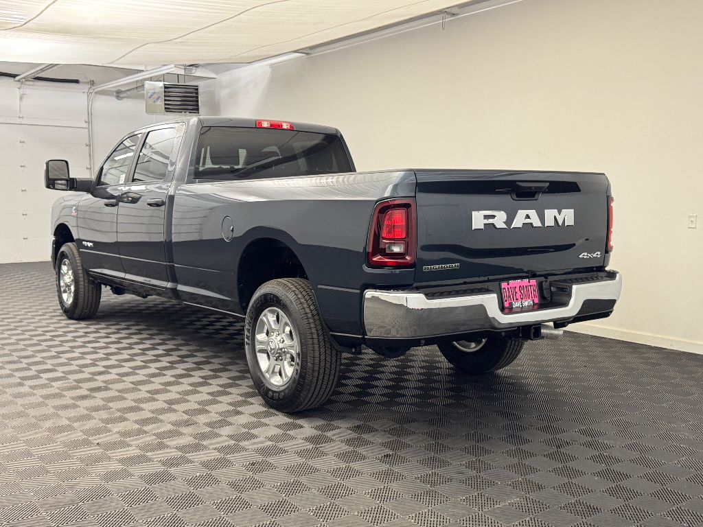 2025 Ram 3500 Big Horn photo 3