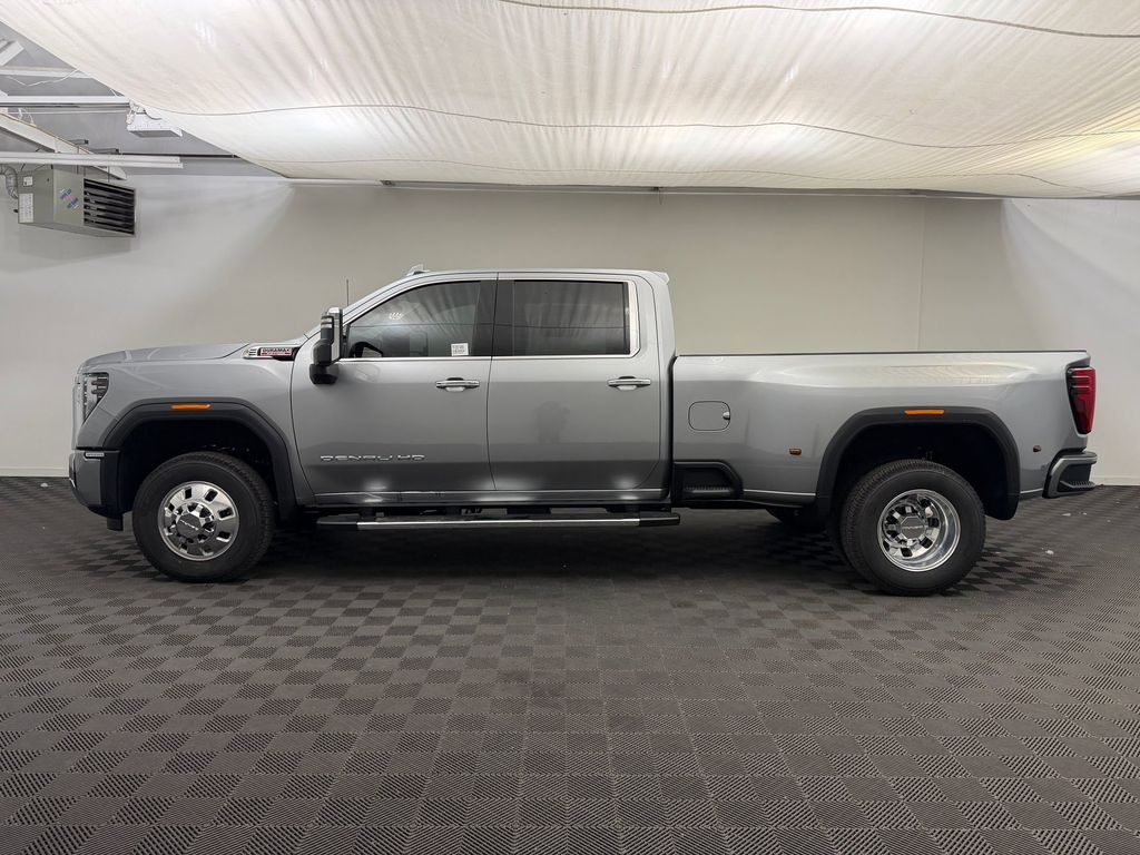 New 2026 GMC Sierra 3500 Denali DRW Crew Cab