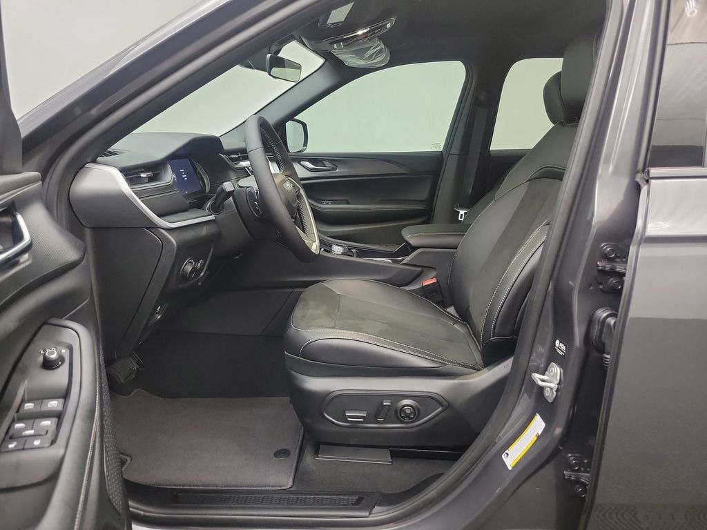 New 2025 Jeep Grand Cherokee Altitude X SUV