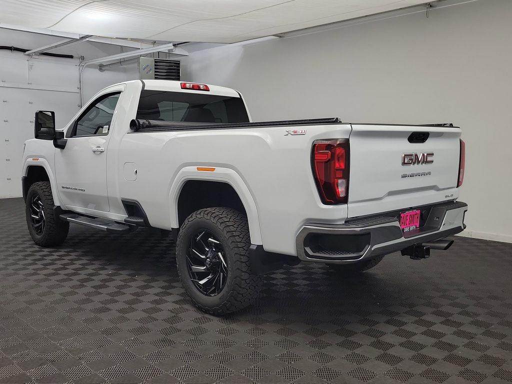 2025 Gmc Sierra 3500 HD SLE photo 3