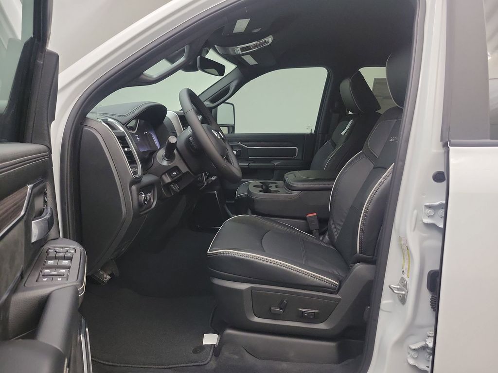 2026 Ram 2500 Laramie photo 4