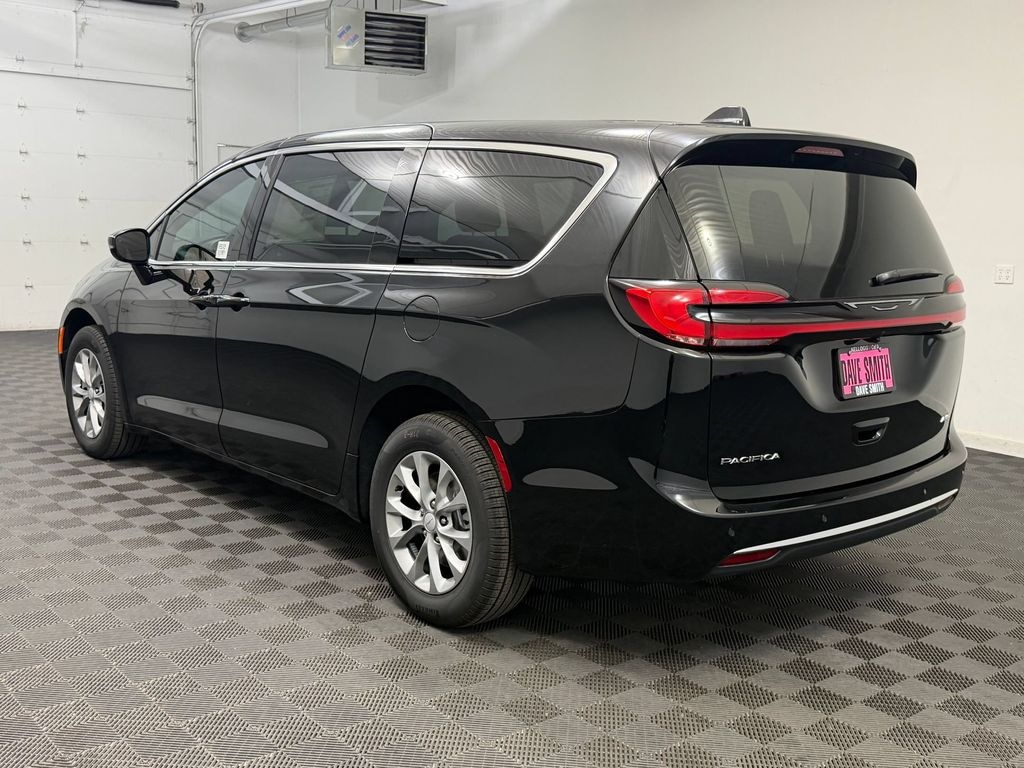 New 2027 Chrysler Pacifica Select Passenger Van