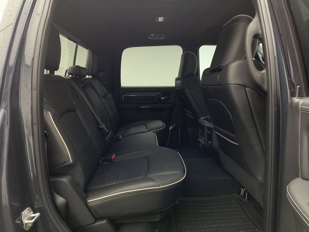 2026 RAM 3500 Limited - Photo 32