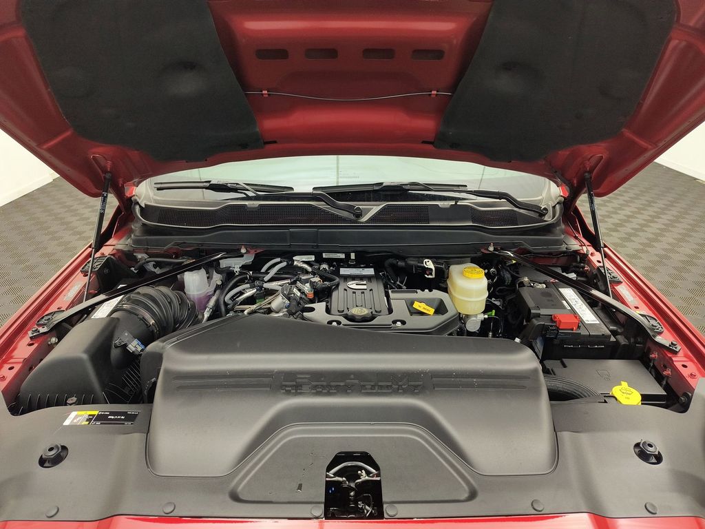 2026 RAM 3500 Laramie - Photo 32