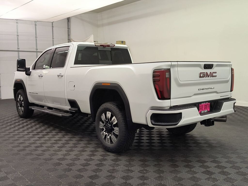 New 2026 GMC Sierra Denali Crew Cab
