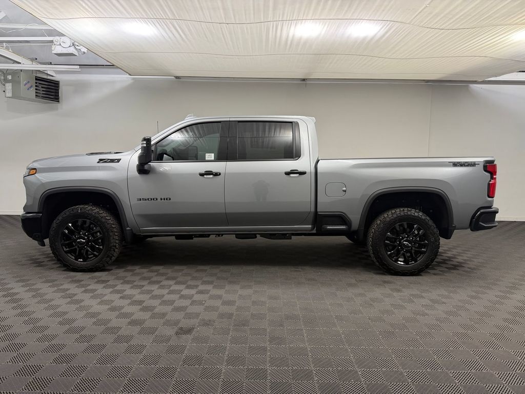 New 2026 Chevrolet Silverado 3500 LTZ Crew Cab