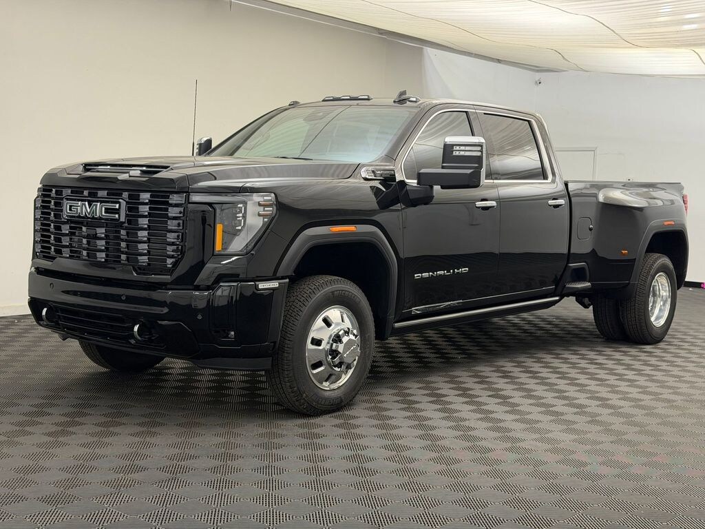 New 2026 GMC Sierra Denali Ultimate DRW Crew Cab