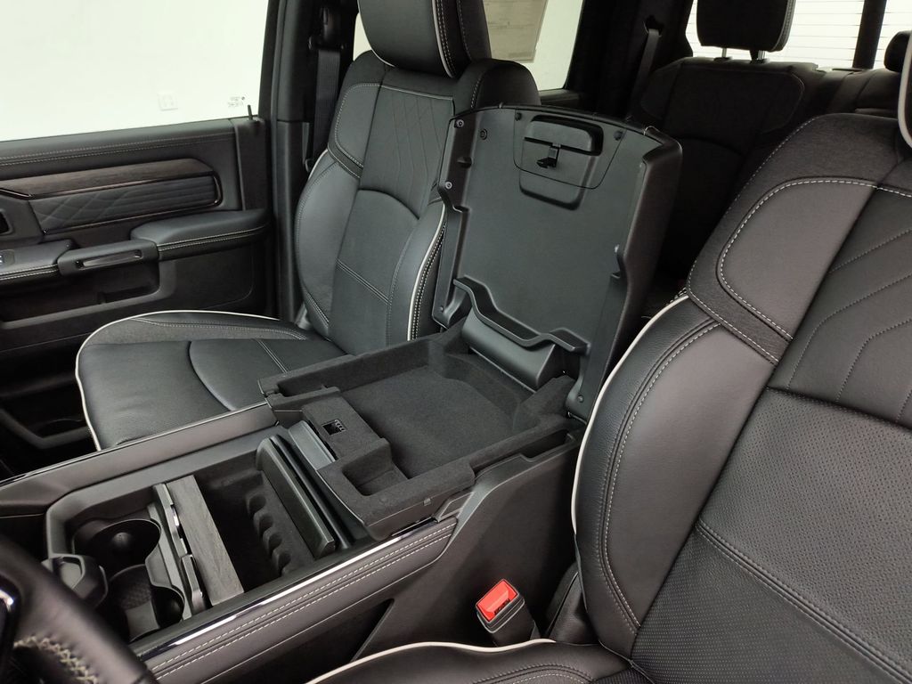 2026 RAM 3500 Limited - Photo 29
