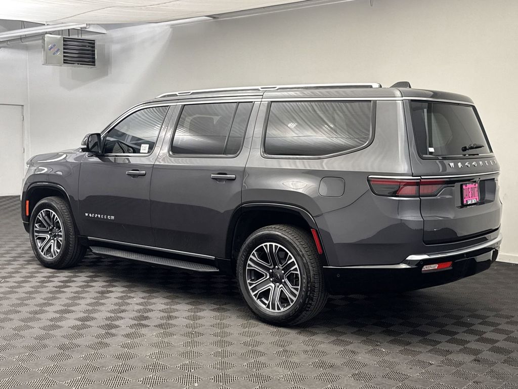 2024 Jeep Wagoneer Base photo 2